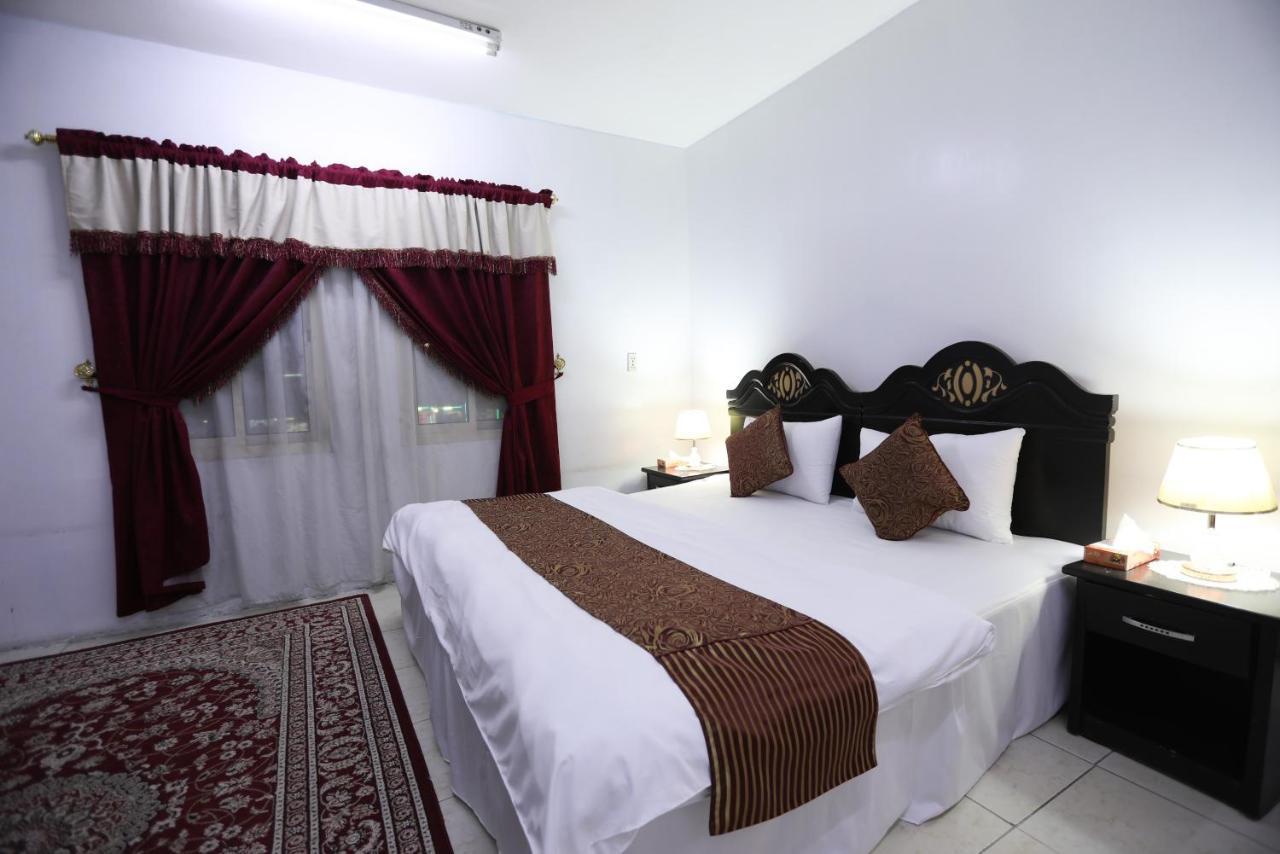 Al Eairy Apartments -Aldamam 7 Дамам Екстериор снимка