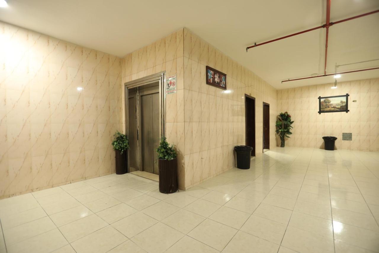 Al Eairy Apartments -Aldamam 7 Дамам Екстериор снимка