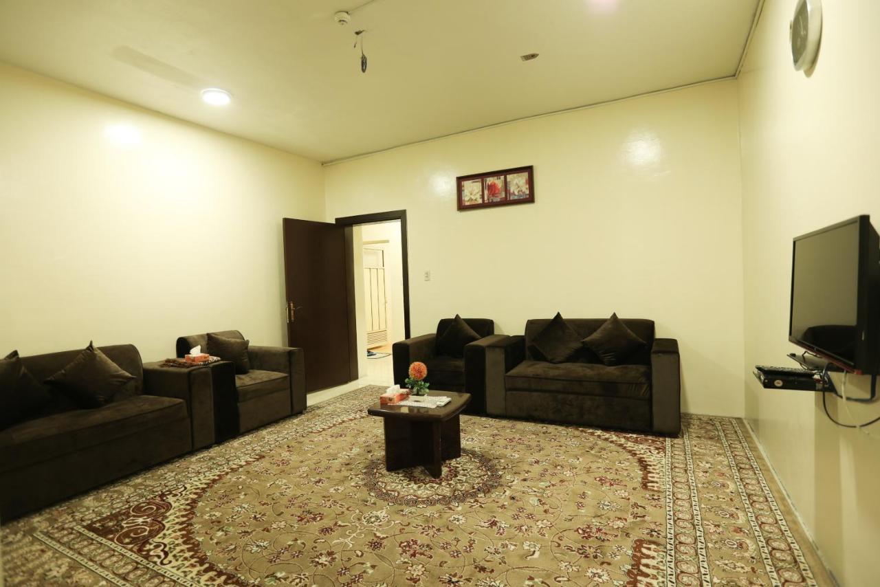 Al Eairy Apartments -Aldamam 7 Дамам Екстериор снимка