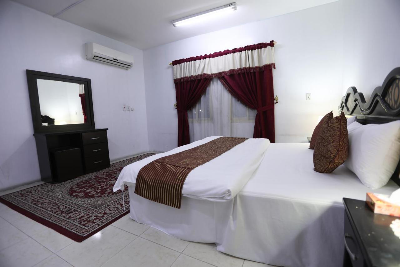 Al Eairy Apartments -Aldamam 7 Дамам Екстериор снимка
