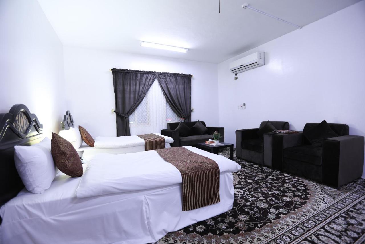 Al Eairy Apartments -Aldamam 7 Дамам Екстериор снимка