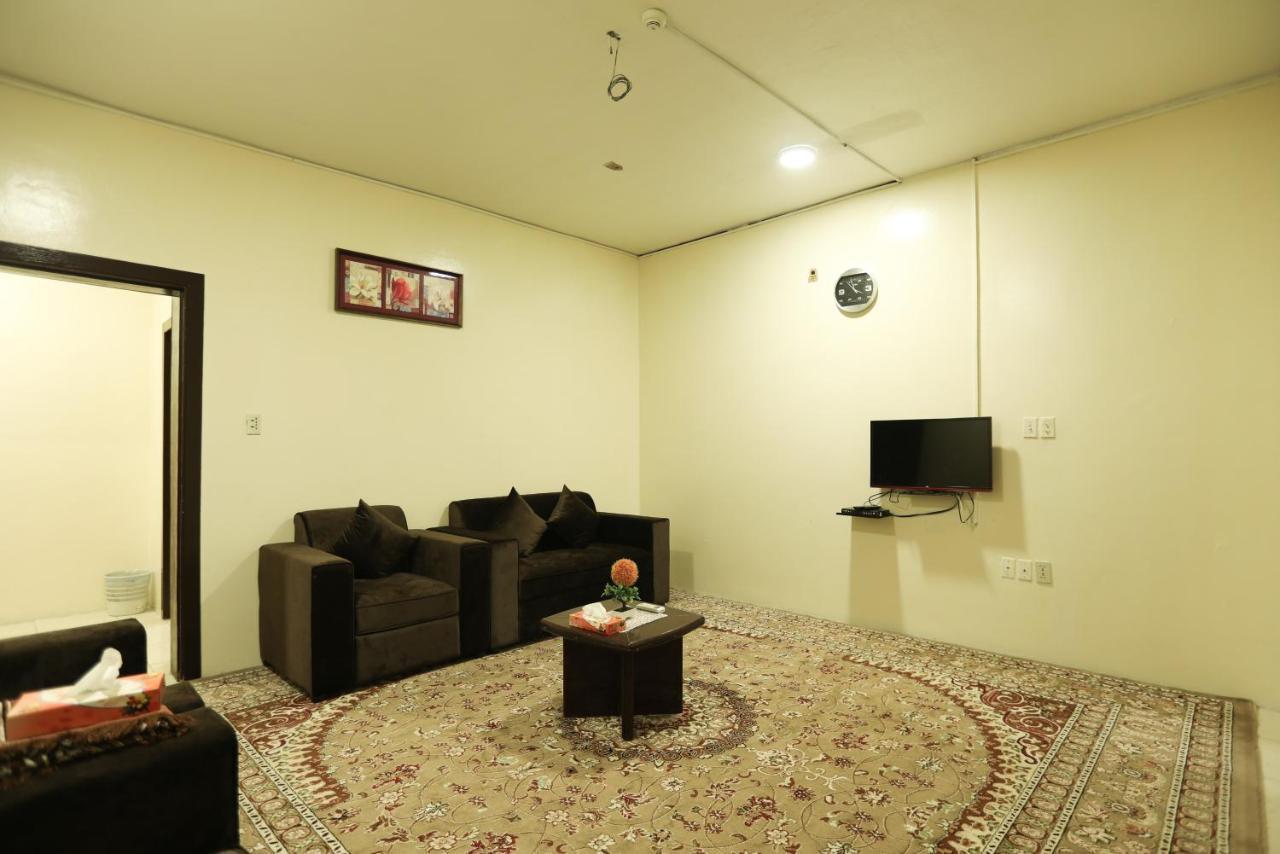 Al Eairy Apartments -Aldamam 7 Дамам Екстериор снимка